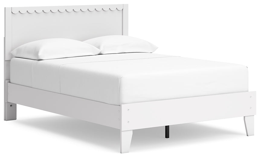 Ashley Express - Hallityn Full Panel Platform Bed with Dresser